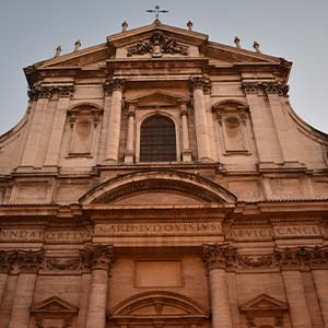 Fachada de la Iglesia de San Ignacio de Loyola, Roma